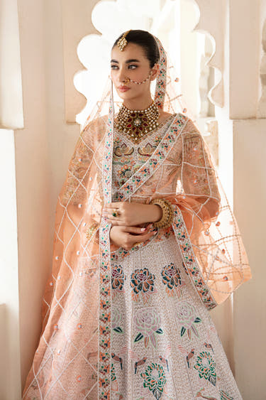 Gul Bano white nikkah lehenga with peach organza dupatta, full length – Waqas Shah Official