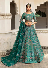 Mehar Bano dark green Pakistani Mehndi lehenga choli by Waqas Shah Official