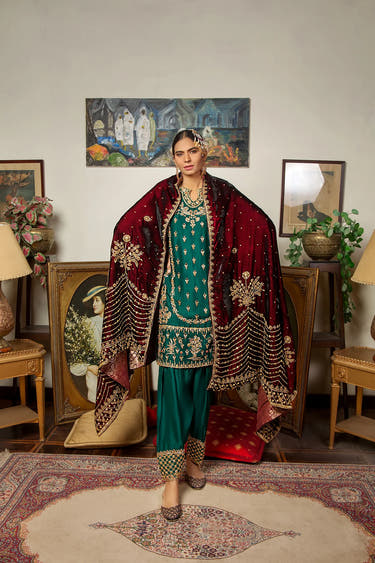 Mehroon Velvet Bridal Shawl with Naqshi Dabka Swarovski pearls stones and crystals by Waqas Shah Official